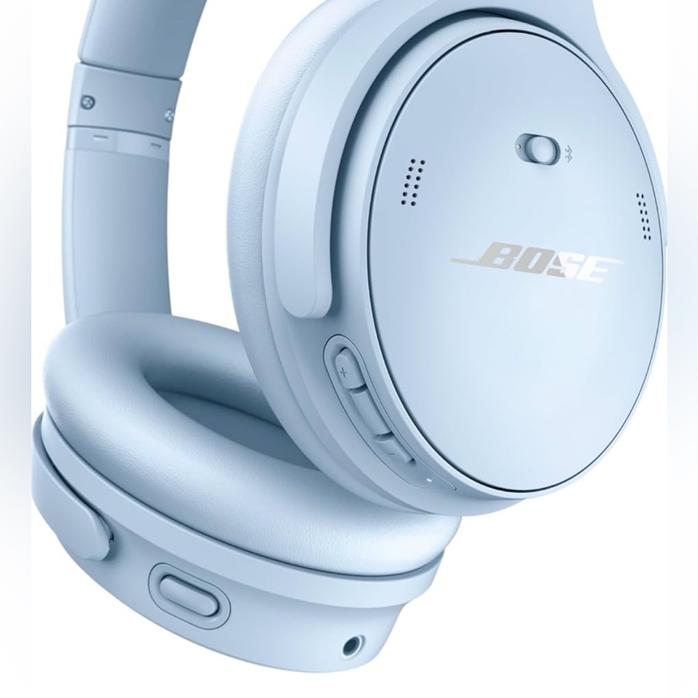 Bose QuietComfort Headphones - Soft Blue Like New